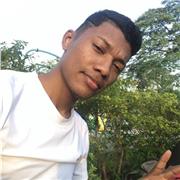 Profesor en formación, da clases básicas de inglés